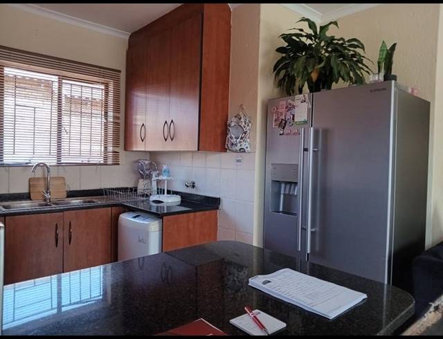 3 BEDROOM TOWNHOUSE FOR SALE IN GREENHILLS